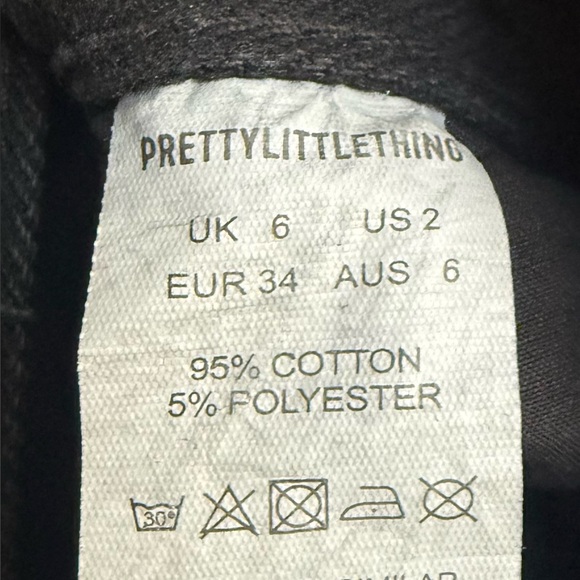 PrettyLittleThing High-Waisted Black/Charcoal Distressed Straight Leg Jeans,US 6 - Picture 3 of 9